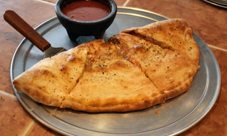 como-hacer-pizza-calzone